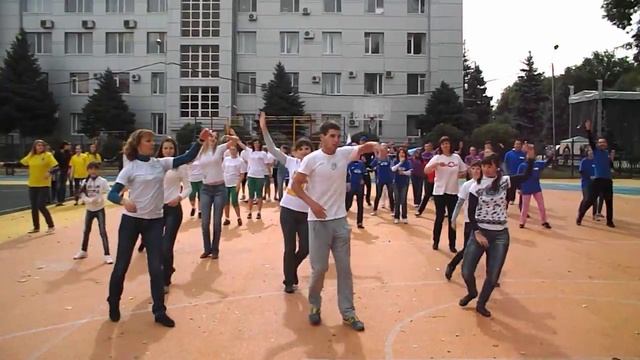 Флешмоб Батайск 2013 МБУЗ ЦГБ смотреть онлайн