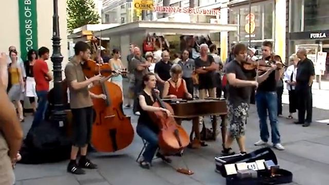 Концерт уличных музыкантов смотреть онлайн