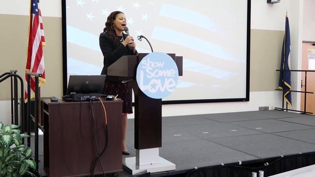 2016-12-7 USDA ARS Erica Martin sang the National Anthem @ NAL 1 смотреть онлайн