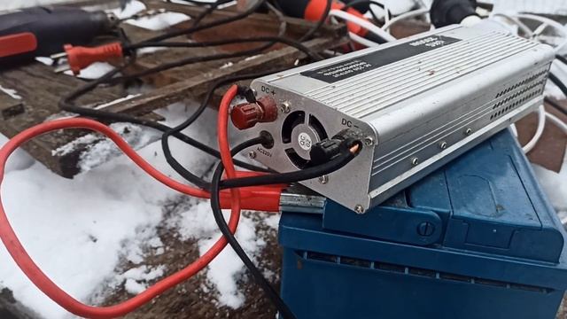 свет от аккумулятора 12 вольт ИНВЕРТОР для дома смотреть онлайн
