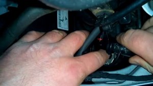 Замена передней лампы габаритов, дневного ходового огня на рено Сандеро 2.