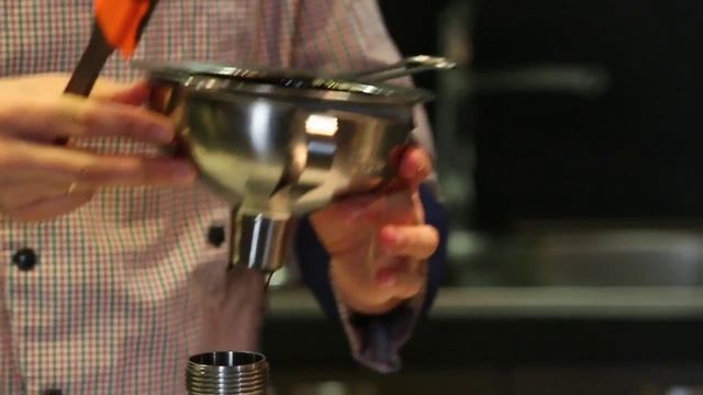 Эспума из чёрной икры (black caviar espuma) смотреть онлайн