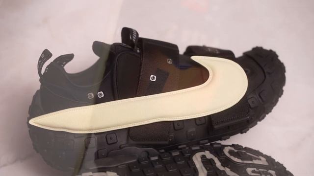 CPFM Nike Air Flea 2 Close Up & In hand смотреть онлайн