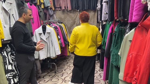 ТУРЕЦКИЕ КОЖАНЫЕ КУРТКИ , БОМБЕРЫ , ПЛАЩИ БОЛЬШОЙ АССОРТИМЕНТ ОПТОМ И РОЗНИЦА ! смотреть онлайн