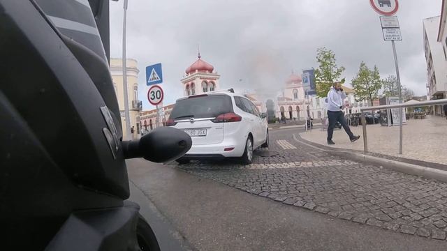 Entering the Town of Loule, Portugal смотреть онлайн
