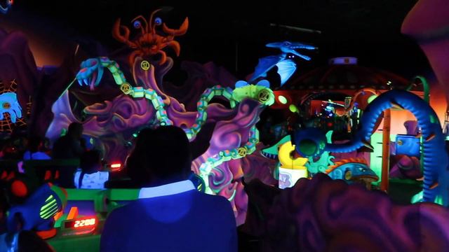 Buzz Lightyear Space Ranger Spin: POV смотреть онлайн