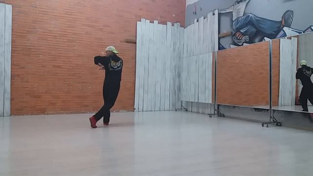 TYPHOON OF BAGUA AND WAVES OF TAI-CHI: A DREAM IN MOVEMENT ... = Tai-Chi-Studio7 = смотреть онлайн