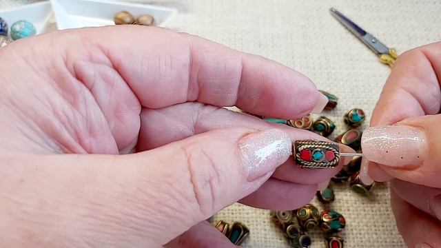 18. РАСПАКОВКА ПОСЫЛОК С АЛИЭКСПРЕСС . КЛАССНЫЕ ПОДВЕСКИ И БУСИНЫ. смотреть онлайн
