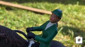 Скетч/ такая лошадь есть на каждой конюшне/ лошади Шляйх