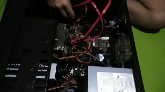 Как поставить жесткий диск на ПК? ОТВЕТ ТУТ! смотреть онлайн