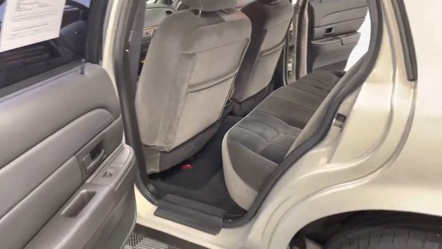 2010 Ford Crown Victoria LX (XYZ Motors) смотреть онлайн