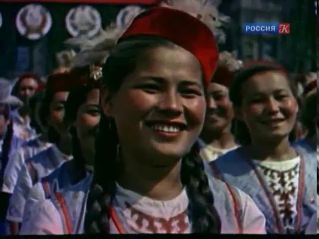 Марш женских бригад (А ну-ка, девушки! А ну, красавицы!) смотреть онлайн