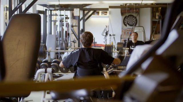 Hannes Kinigadner's Inspiring Story | Wings for Life World Run смотреть онлайн