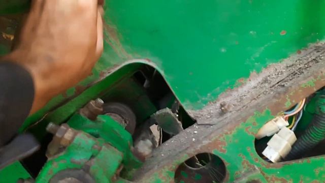 Ремонт кпп ДОН1500Б замена 1вала ,ремонт решет верхнегои нижнего . смотреть онлайн