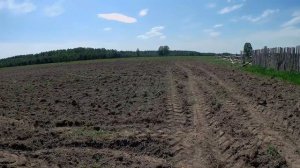 разбрасыватель минеральных удобрений и семян