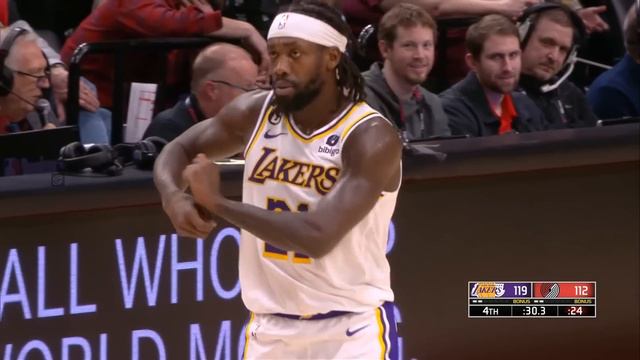 Patrick Beverley trolls Damian Lillard with a broken Dame Time watch 😂 смотреть онлайн