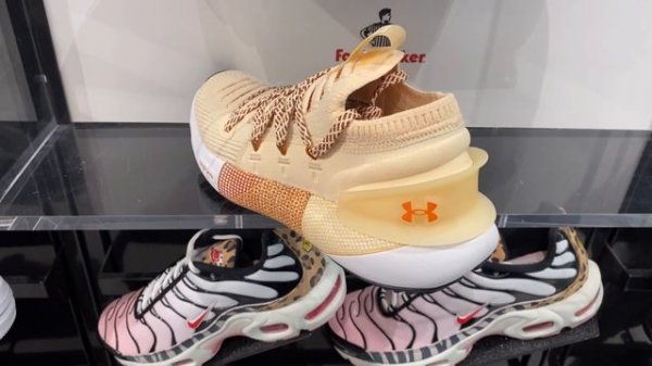 Under Armour HOVR Phantom 3 (Peach Ice/White) - SKU: 3025517-800