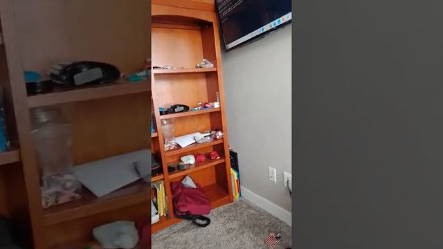 running Windows 10 on a Roku TV смотреть онлайн