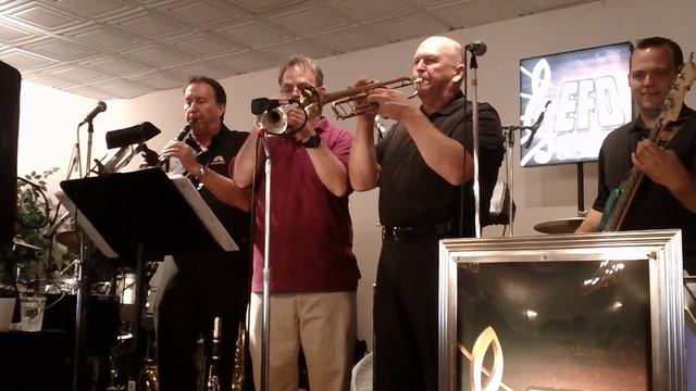 Eddie Formam plays at Ocean Beach Polka Festival on 6-27-2014 in New London, CT смотреть онлайн