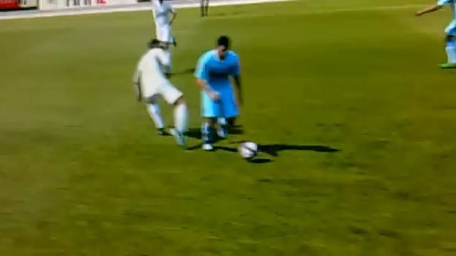 Fifa 12 Fail Tevez Breaks His Neck смотреть онлайн