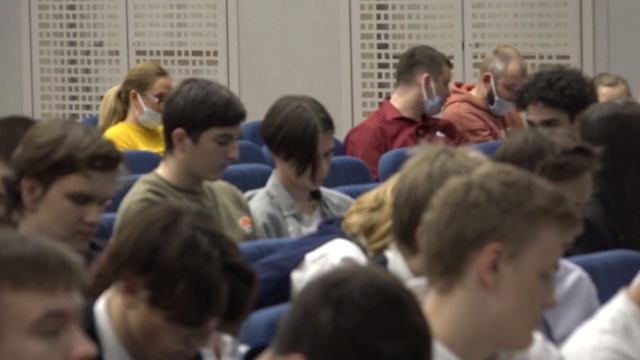 Нейросети. Искусственный интеллект в реальных проектах. смотреть онлайн