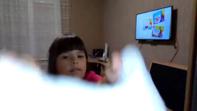 Бедный ребенок сестра не дает телефон... смотреть онлайн