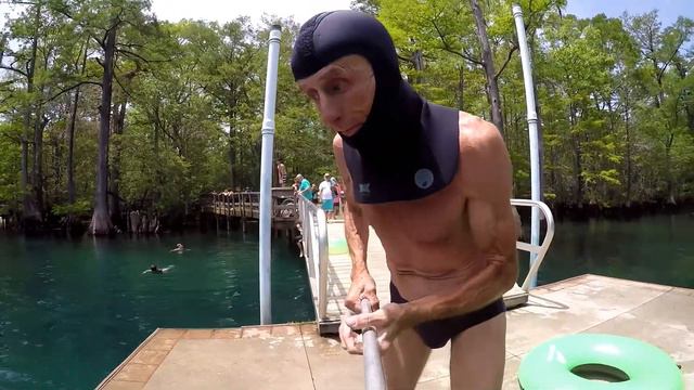 Morrison Mermaid and diver Jeff смотреть онлайн