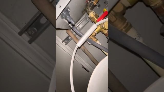 Rheem Prestige Professional tankless water heater Error Code 29 смотреть онлайн
