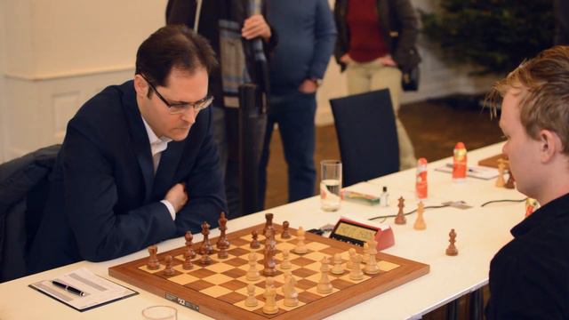 Peter Leko vs Thomas Beerdsen | Sharp Italian Line смотреть онлайн