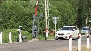 Осторожно, переезд! ГИБДД напомнил водителям о правилах движения на железнодорожных переездах