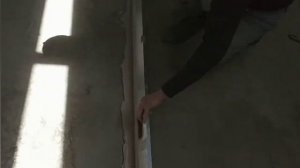 Изготовление стяжки плиточным клеем толщиной 2-5 мм