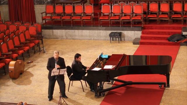 Julio Moreno clarinete "Clarinet Sonata" by Leonard Bernstein II Movimiento смотреть онлайн