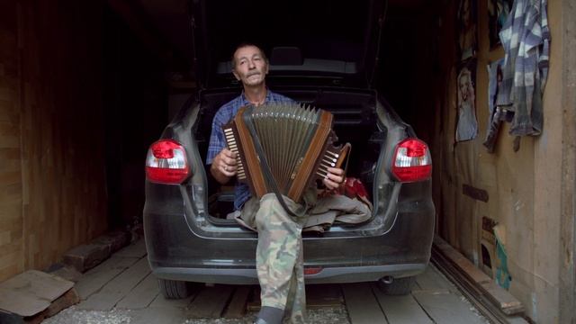 Гармонист Александр Рыбин. Наигрыши на роялке