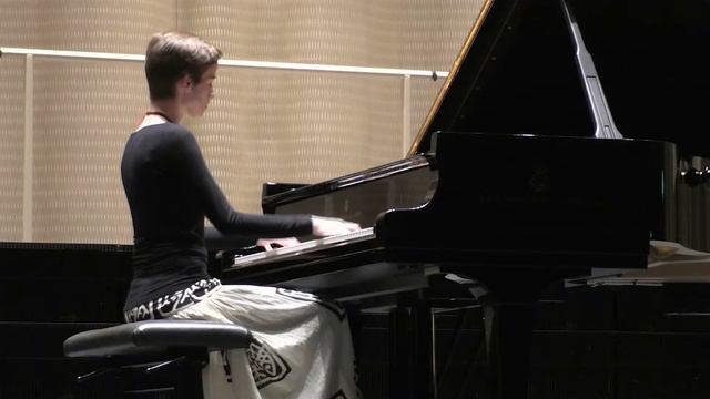Laura Dabels: Ravel Valses nobles et sentimentales смотреть онлайн