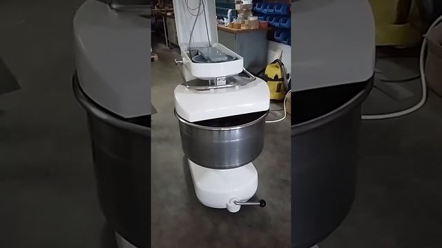 Тестомесильная машина Kemper SP30 б/у смотреть онлайн