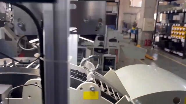 Станок сортировщик для размешивателей с 4 каммерами смотреть онлайн