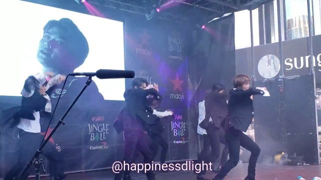 [4K] NCT127 - Highway To Heaven Fancam, Jingle Ball / Z100, NY