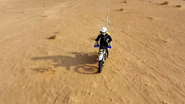 701 ways to spend a Xmas Morning - Husqvarna 701 Enduro Rade Garage Rally Tower смотреть онлайн