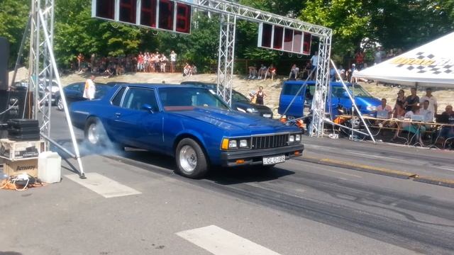 Chevrolet Caprice 8.2 1000 HP vs. Fiat Punto - Rakpart gyorsulás 2014. смотреть онлайн