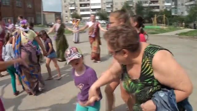 Харинама-санкиртана, выездная в г. Реж Свердловской области 03 08 2013 смотреть онлайн