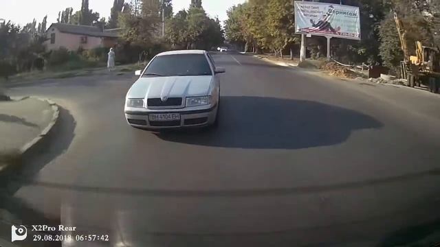 Тест видеорегистратора DDPai X2 Pro - задняя камера, день смотреть онлайн