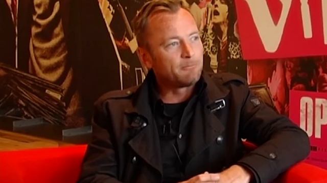 Why Beric From Game Of Thrones Looks So Familiar смотреть онлайн