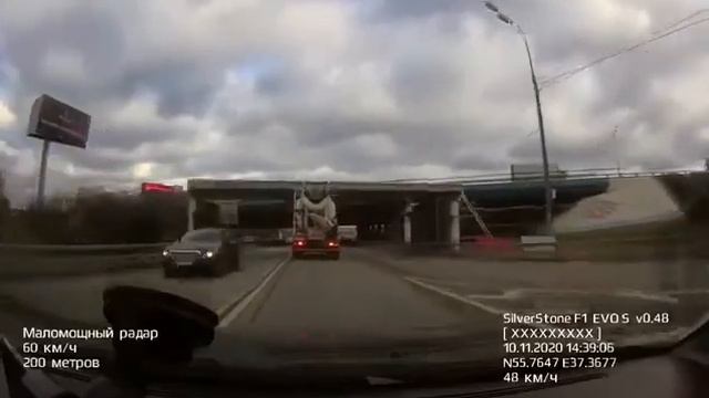 Бетонная балка упала на машину смотреть онлайн
