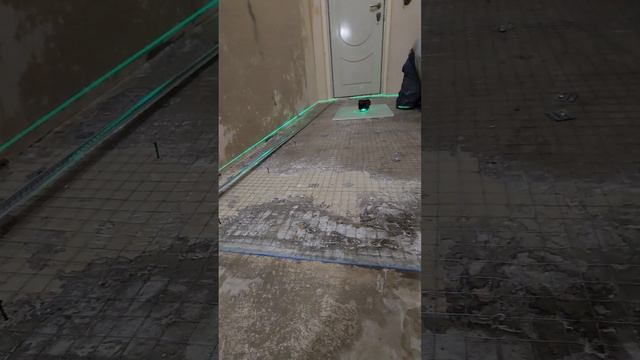 Установка маяков,стяжка пола | Ремонт квартир в СПб. #ремонтквартир #укладкаплитки #стяжкапола смотреть онлайн