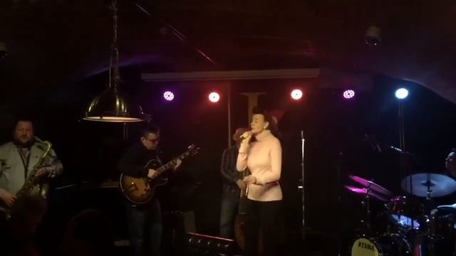 Мария Тарасевич & Александр Гуреев ( Maria Tarasevich) - Moon River смотреть онлайн