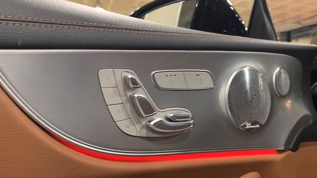 Clase E 220 d Coupé AMG Line, Negro. Vehículo Premium de Ocasión con la garantía Mercedes-Benz.