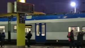 ...как объявляют поезда на вокзале в Минске (январь, 2015)...