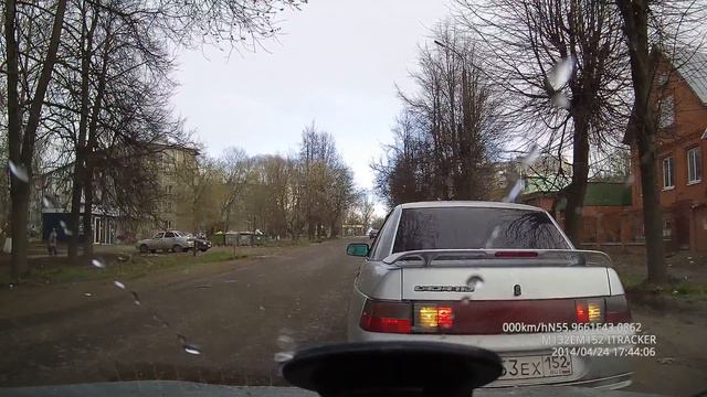 Десятка едет задом смотреть онлайн