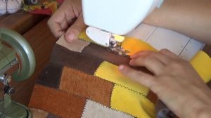 Подушка из остатков мебельной ткани. Шьем из остатков ткани. Легко и просто.