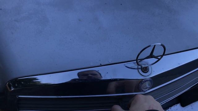 Starting a well-maintained 300k mile Mercedes 240d смотреть онлайн